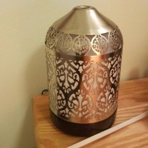 Essential oil diffuser